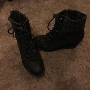 Black heeled lace up ankle boot